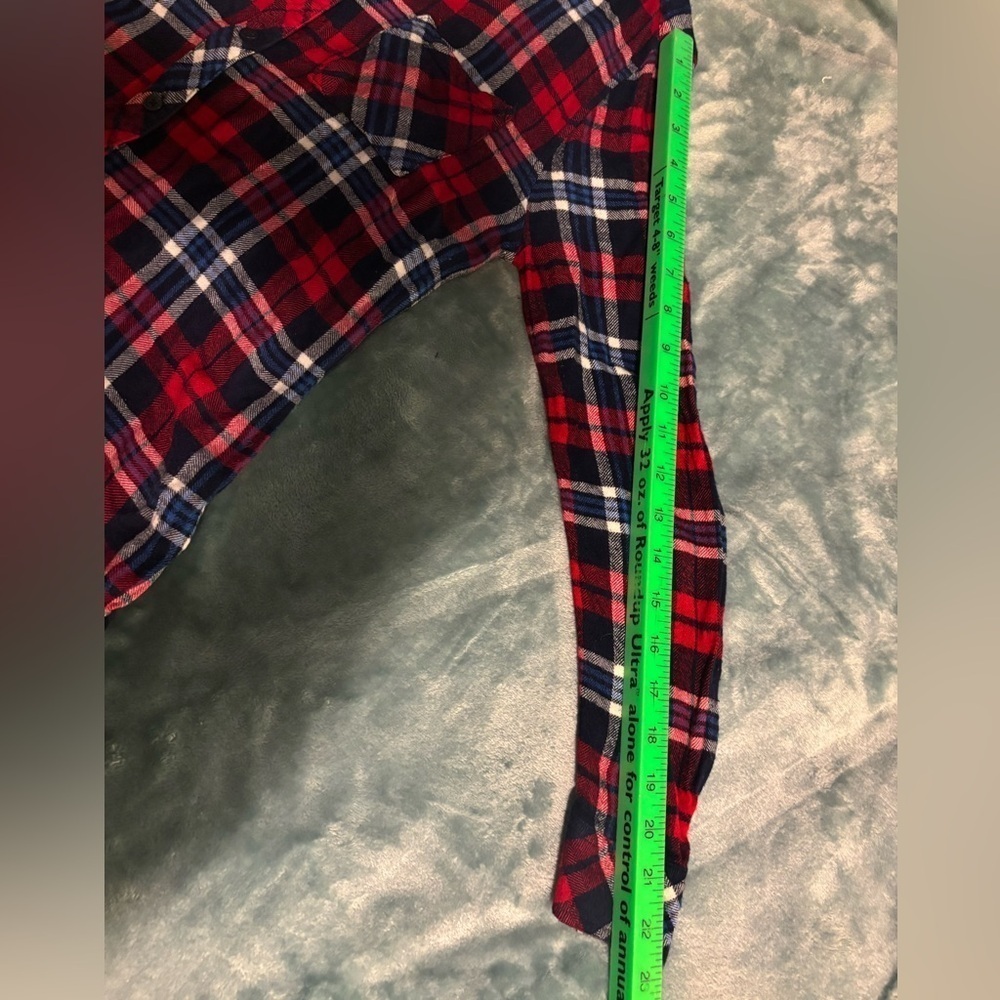 BeachLunchLounge collection super soft flannel. Size small. - Picture 8 of 8